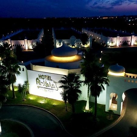 Hotel Alkalat Алькала-де-Гуадаїра Екстер'єр фото