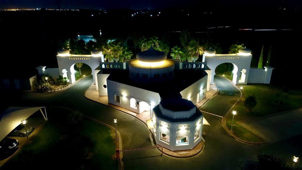 Hotel Alkalat Алькала-де-Гуадаїра Екстер'єр фото